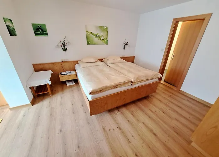 Mallaun Bed & Breakfast 4*